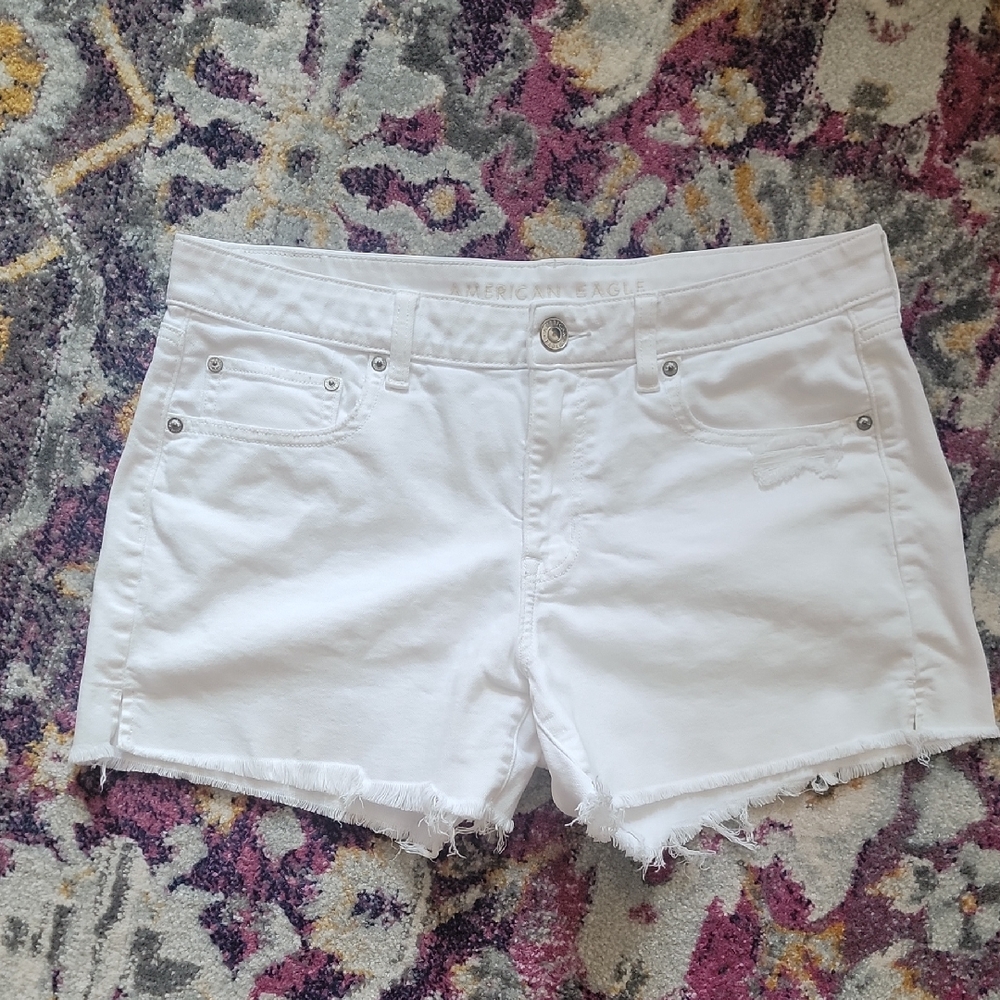 💗 American Eagle Outfitters Midi Jean Shorts Distressed Hem White 12